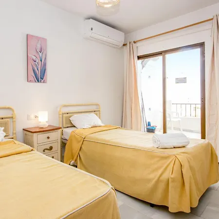Lovely In Calahonda With Wifi Sitio de Calahonda