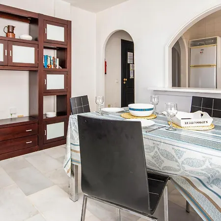 Lovely In Calahonda With Wifi Apartman
